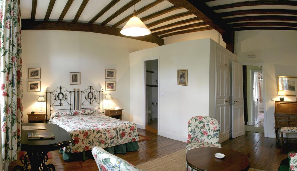 Hotel Casona El Arral Льєрганес Номер фото